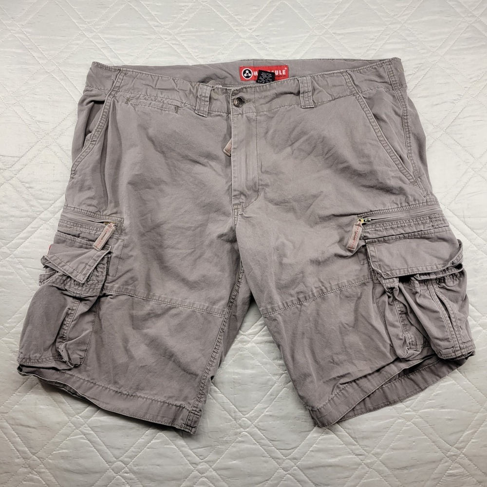 Molecule Cool Fusion Clothing gray cargo shorts size 50